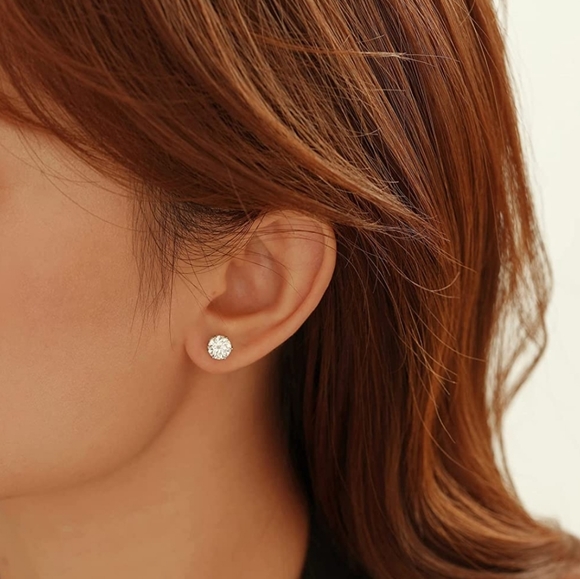 2cwt vvs1 color D 6.5mm Round moissonite diamond studs W certificates - Picture 11 of 17